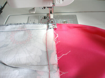 How to add a lining to a skirt. Part of the Sew A Skirt beginners series from So Sew Easy