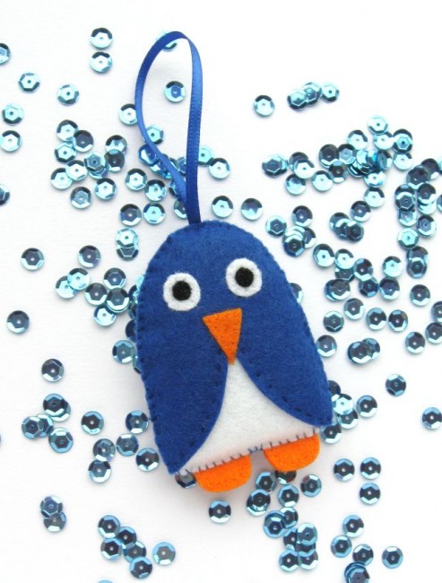 Penguin_Ornament_Bugs_and_Fishes