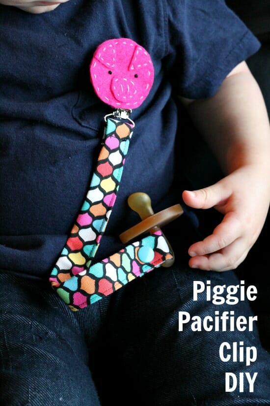 Cute idea for a Piggie pacifier clip holder. These are so simple, great baby gift.
