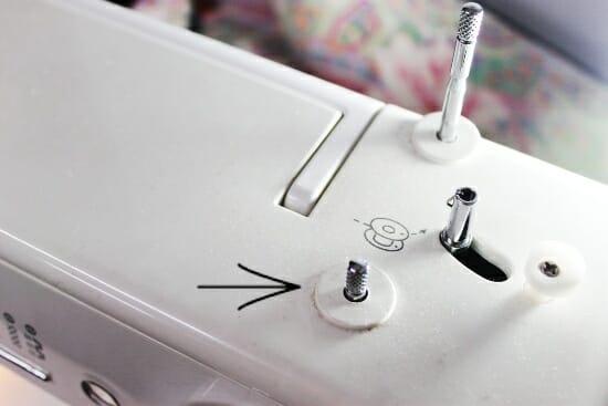 how to clean your sewing machine