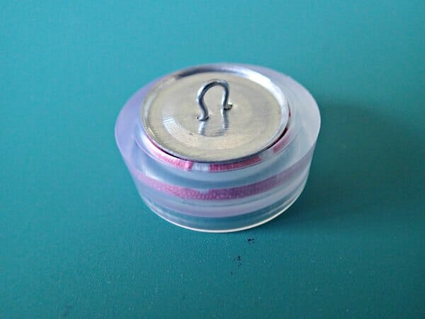 How to make fabric covered buttons.