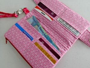 Sewing video for the Swoon Della Wallet Pattern | So Sew Easy