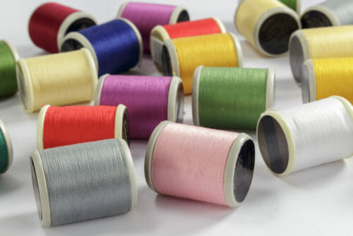 choose correct sewing thread