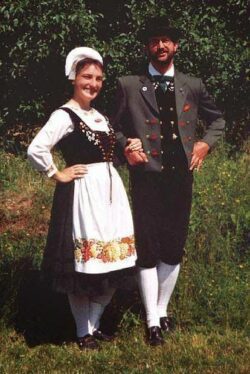 Traditional German Dresses - Famous Regions And History | So Sew Easy
